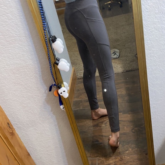 lulu lemon gray leggings . size 4 , full length - Picture 1 of 5